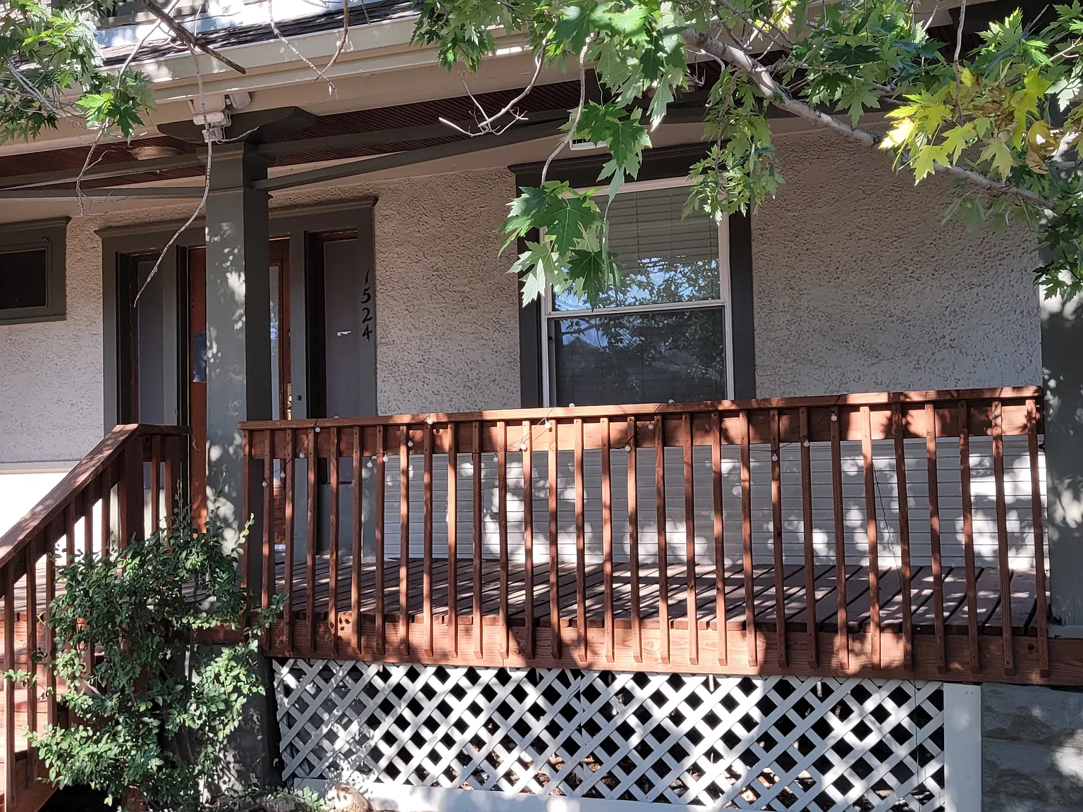 5 bed, 2050 sqft, $2,200 — Photo 2