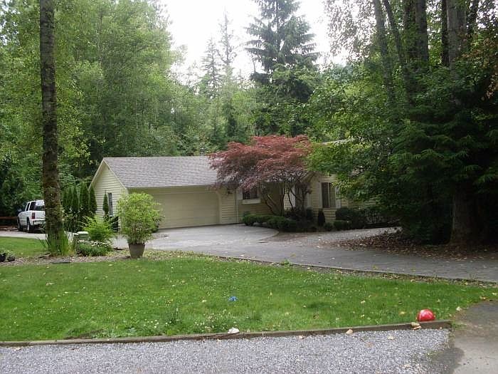 2nd image of 22 Sunnyside Ln