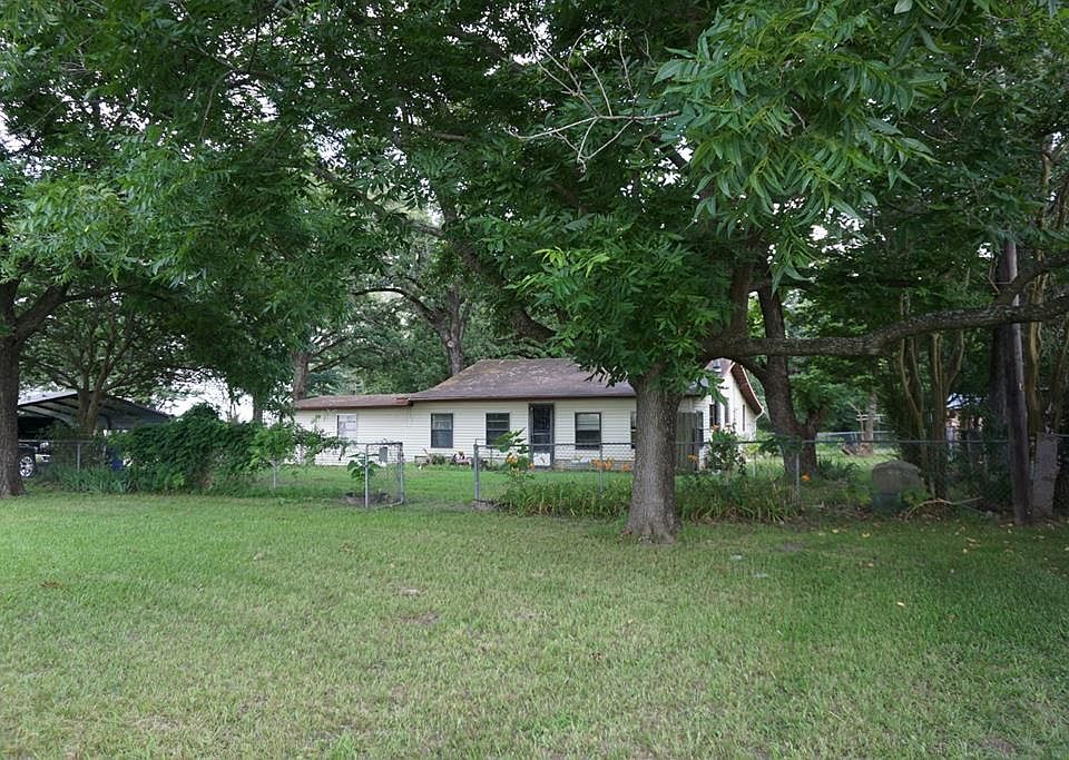 1st image of 1633 W Royall Blvd