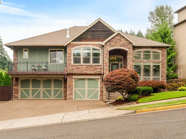 9588 SE Nicholas Dr, Happy Valley, OR 97086