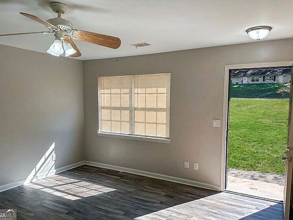 3rd image of 4550 Candlestick Ln