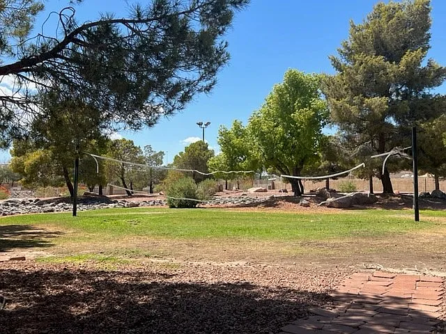 2817 Mill Point Dr — Photo 39