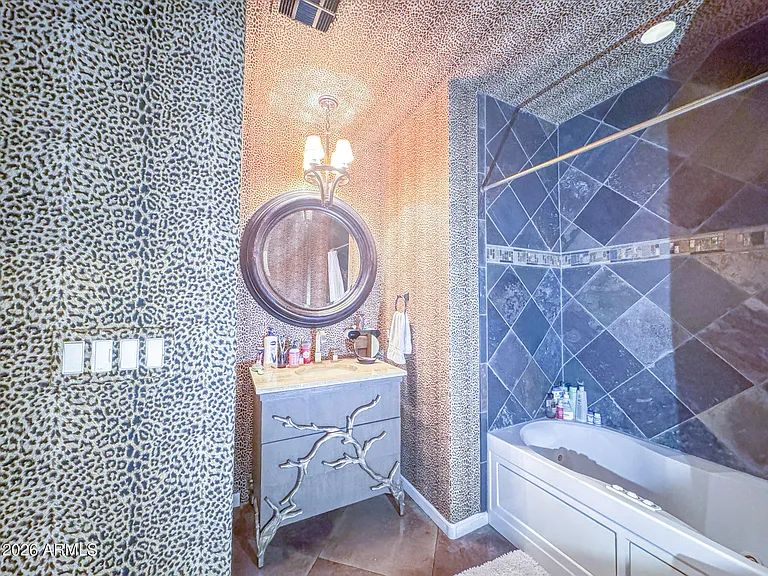 325 W Campbell Ave — Photo 28