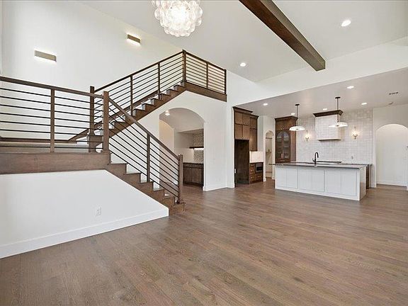 5th image of 2524 Bretton Ln