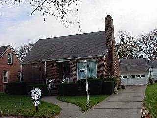 2nd image of 2724 130th St