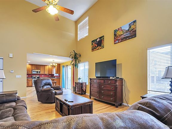 5th image of 7395 Hickory Cir