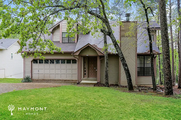 300 Shadow Ridge Dr — Photo 1