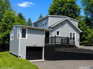 20 Fulton Dr, New Fairfield, CT 06812