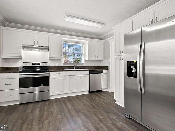 5th image of 2037 Englewood Way