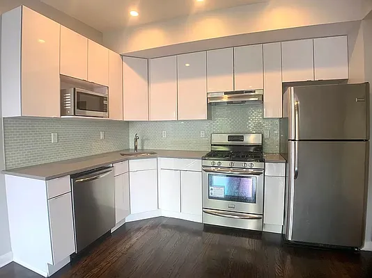 Rented by Corcoran | media 1