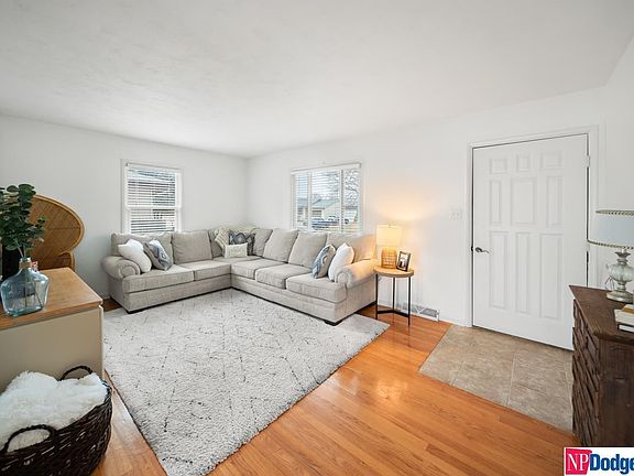 4th image of 730 N Christy St