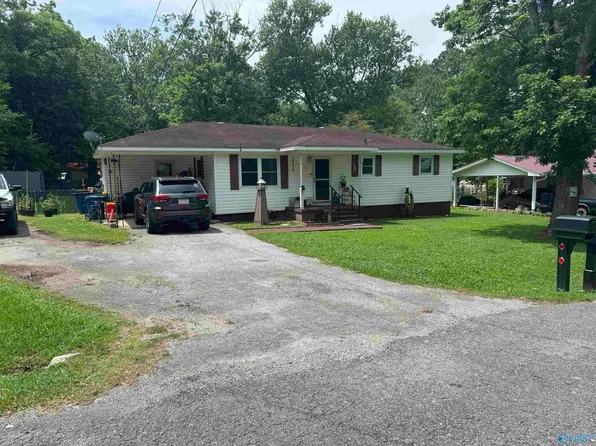 172 Charlotte Ave, Boaz, AL 35957