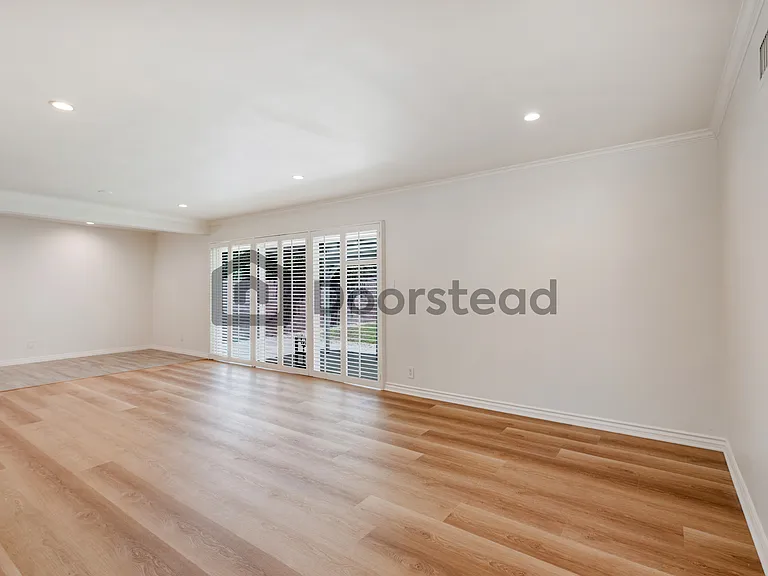 10050 Debra Ave — Photo 9