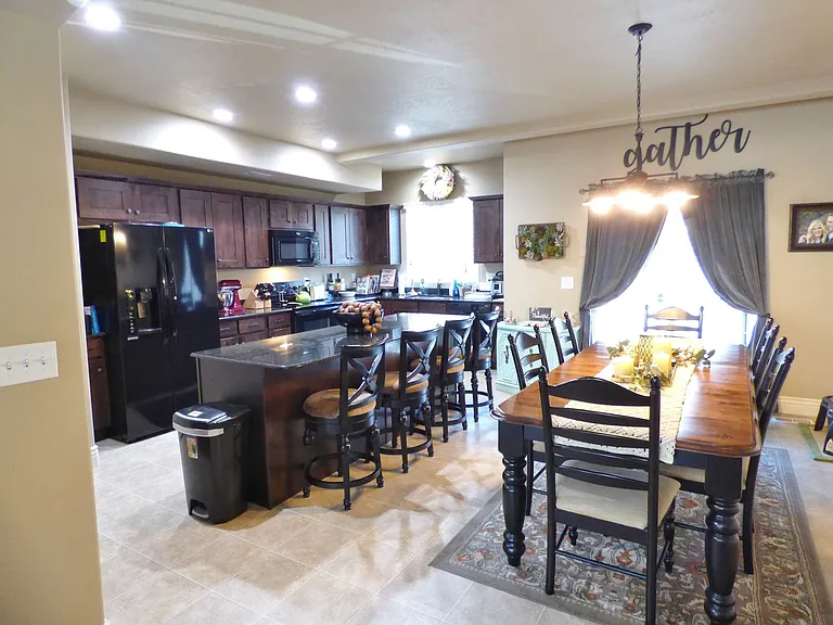 24 E Opequon Rd — Photo 5