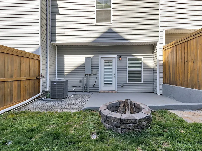 2716 Wind Gap Dr — Photo 13