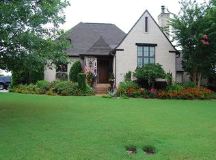 18 Lake Forest Blvd SW, Huntsville, AL 35824