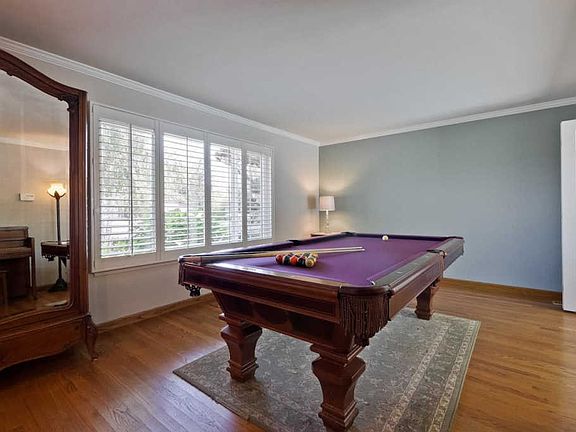 5th image of 15855 La Porte Ct
