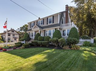 90 Summit Ave, Quincy, MA 02170