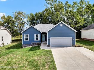 215 Elm Tree Pl, Eminence, KY 40019