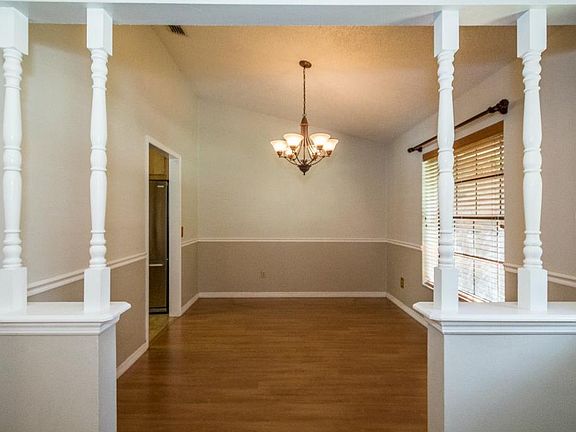 4th image of 5784 Tamarack Dr