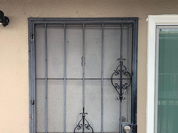 5th image of 16108 Van Ness Ave APT 8