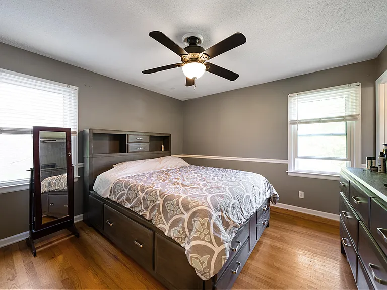 323 Bandock Dr — Photo 8