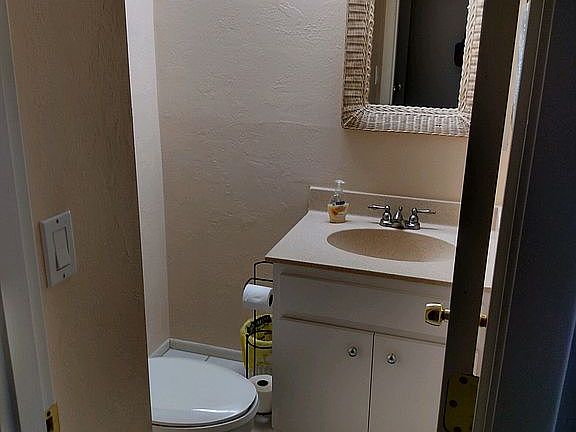 5th image of 7 Quails Run Blvd Unit 3