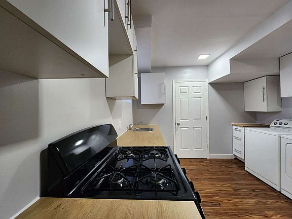 3rd image of 7302 Columbia Ave #C