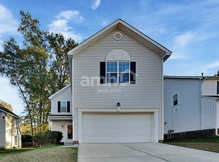 704 Marjam Ln, Fuquay Varina, NC 27526