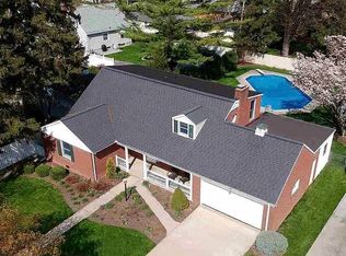 210 Pendleton St, Bay City, MI 48708