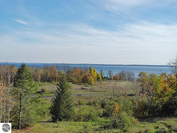 2nd image of 2121 N Belanger Creek Dr