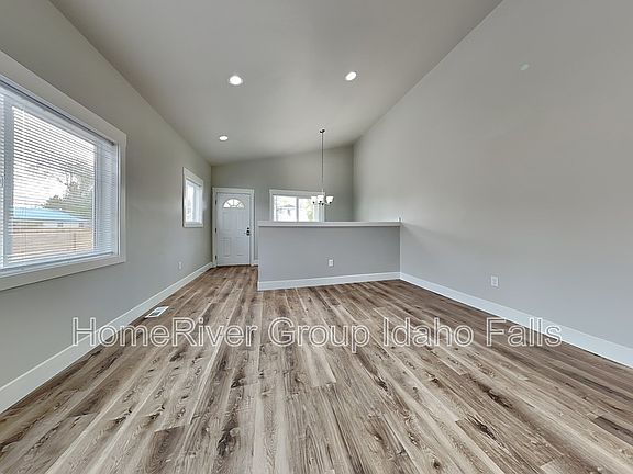 2nd image of 312 W 16th St