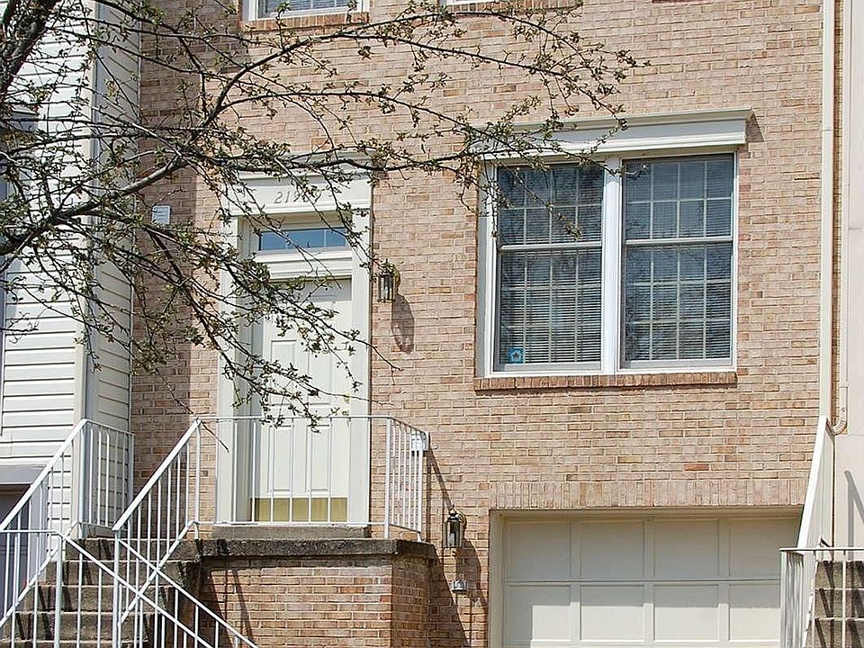 1st image of 21909 Myrtlewood Sq