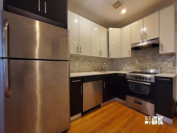 5th image of 23 Halsey St APT 1A