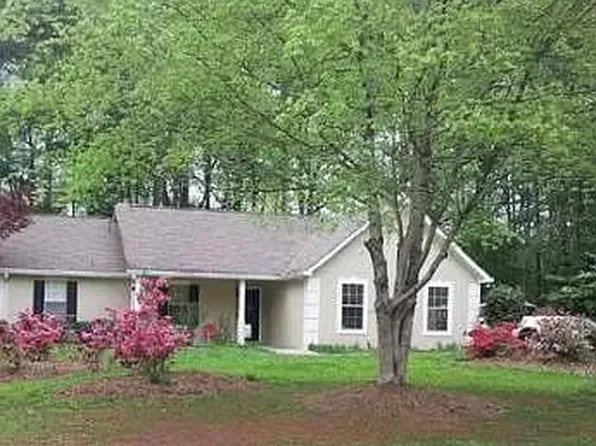 125 Creekview Dr, Newnan, GA 30263