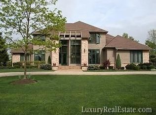 406 Diana Ct, Highland Heights, OH 44143