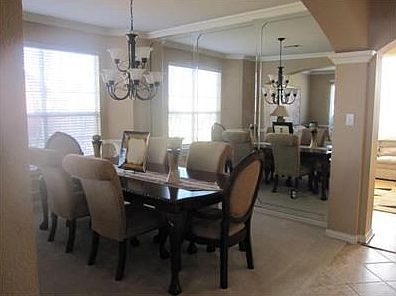 3rd image of 204 Hollow Crest Dr