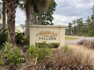 7283 Majestic Blvd, Navarre, FL 32566