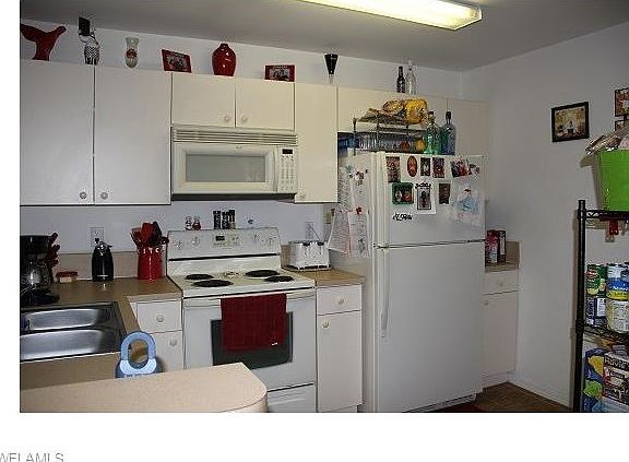 5th image of 4222 Bellasol Cir APT 913