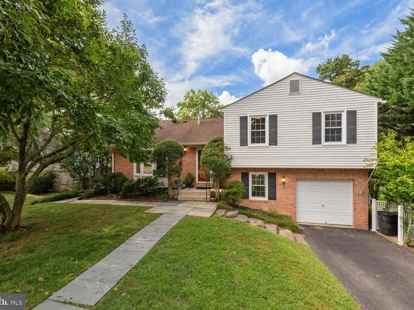8706 Liberty Ln, Rockville, MD 20854