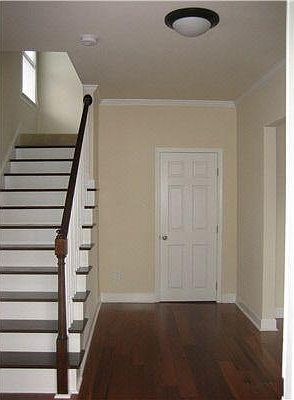 2nd image of 3450 Chesapeake Blvd