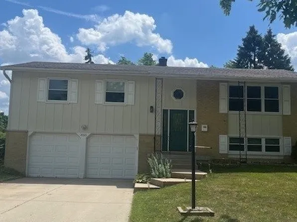 4165 Winston Dr, Hoffman Estates, IL 60192