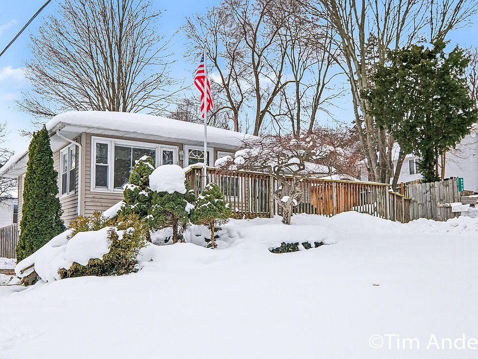 1st image of 6773 Elmview Ave NE