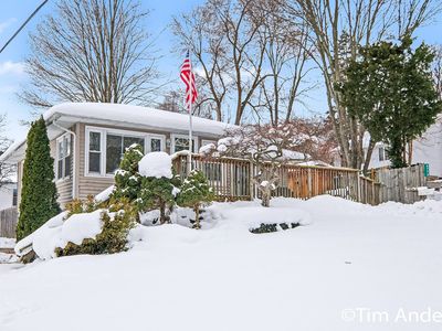 6773 Elmview Ave NE, Rockford, MI, 49341