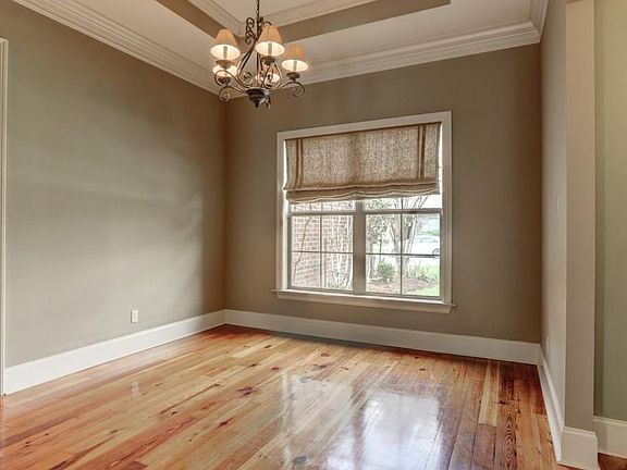 5th image of 107 Kempton Dr