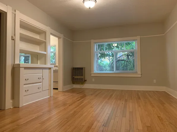 2345 NE Sandy Blvd APT 11, Portland, OR 97232