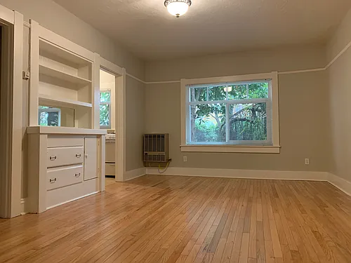 2345 NE Sandy Blvd #11 Photo 1