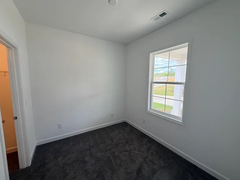 1073 Balsam — Photo 8