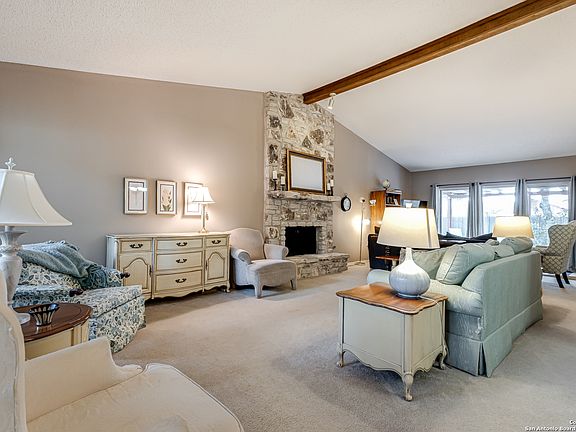 3rd image of 2302 Stoney Trail Cir