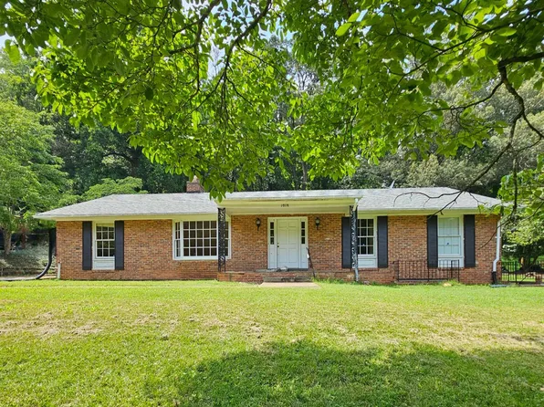 1018 Morningside Ln, Martinsville, VA 24112